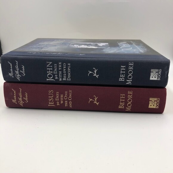 Beth Moore Set of 2 Hardback Christian Reflection Books Jesus and John - Picture 5 of 14